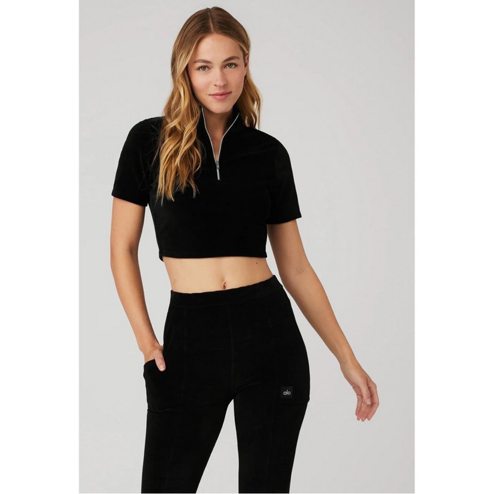 Alo Yoga Women’s Micro Corduroy Winter Break High Waist Flare Set